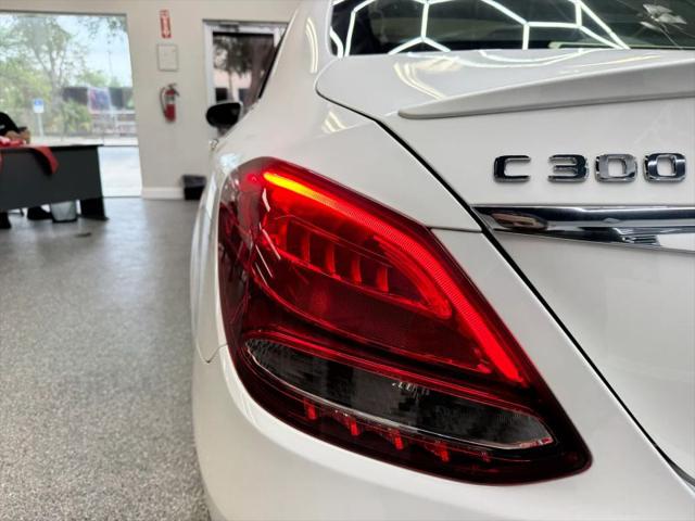 2017 Mercedes-Benz C-CLASS C 300 Luxury 4MATIC