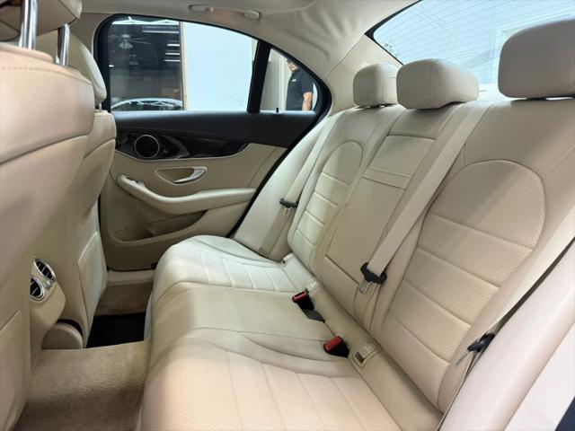 2017 Mercedes-Benz C-CLASS C 300 Luxury 4MATIC