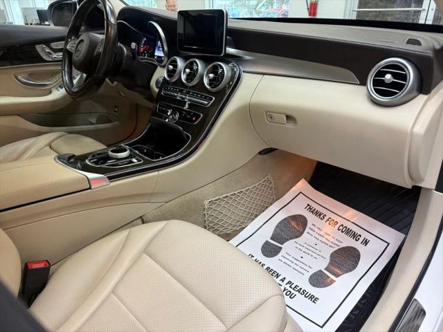 2017 Mercedes-Benz C-CLASS C 300 Luxury 4MATIC