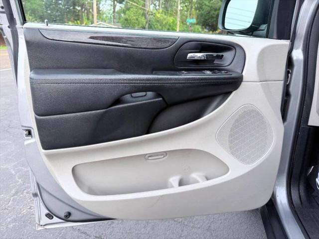 2016 Dodge Grand Caravan American Value Pkg