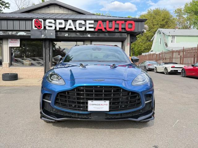 2023 Aston Martin DBX 707