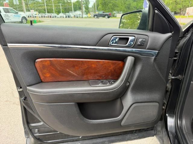 2013 Lincoln MKS Base