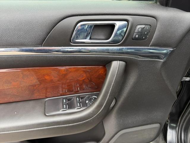 2013 Lincoln MKS Base