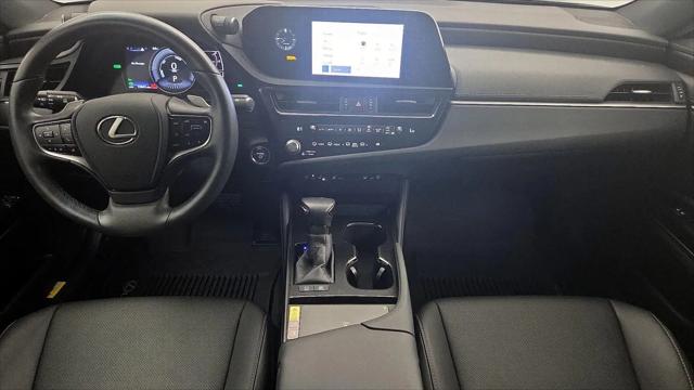 2025 Lexus ES 300h ES 300h