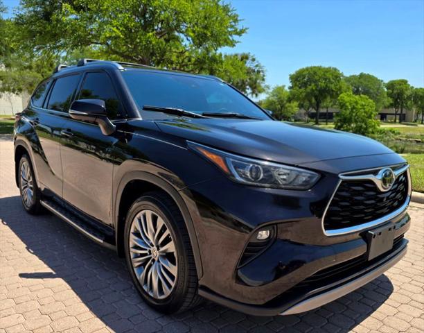 2022 Toyota Highlander Platinum