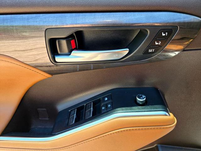2022 Toyota Highlander Platinum