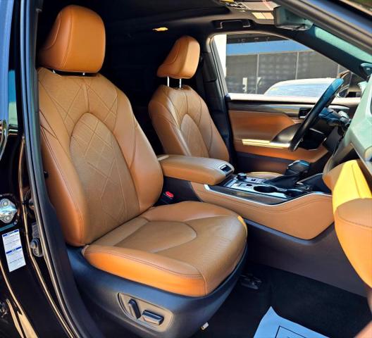 2022 Toyota Highlander Platinum