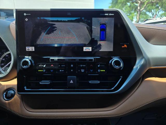 2022 Toyota Highlander Platinum