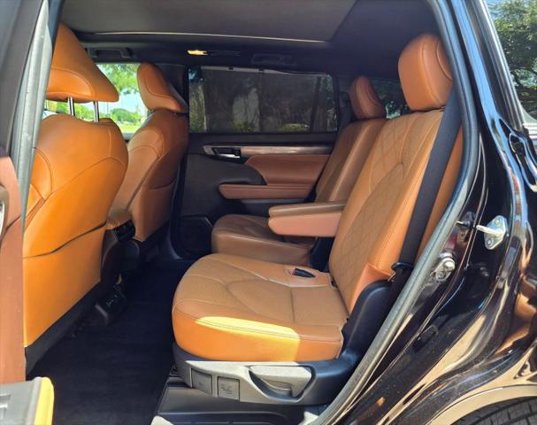 2022 Toyota Highlander Platinum