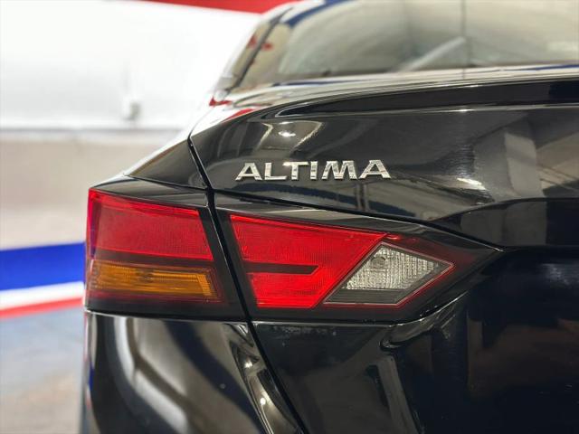2020 Nissan Altima SR FWD