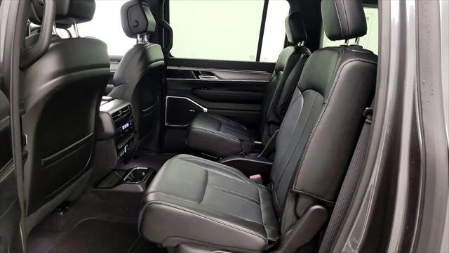 2024 Jeep Wagoneer Series II Carbide 4x4