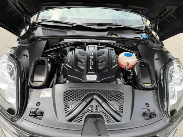 2015 Porsche Macan Turbo