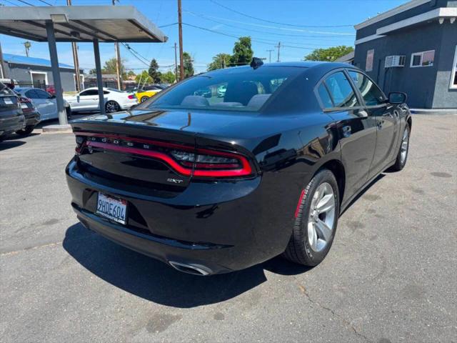 2016 Dodge Charger SXT