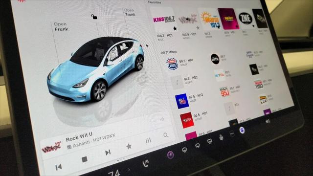2022 Tesla Model Y Long Range Dual Motor All-Wheel Drive