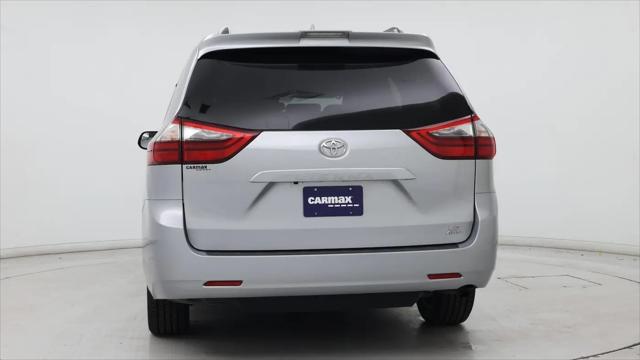 2020 Toyota Sienna LE