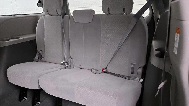 2020 Toyota Sienna LE
