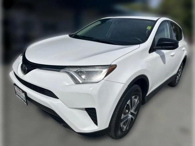 2018 Toyota RAV4 LE for sale in Pittsburg, CA