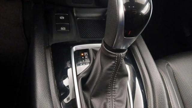 2022 Nissan Rogue Sport SL AWD Xtronic CVT