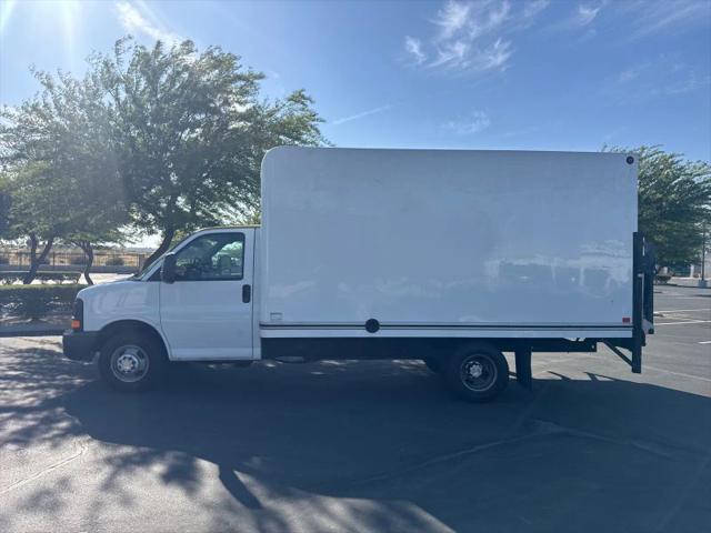 2013 Chevrolet Express Cutaway 3500