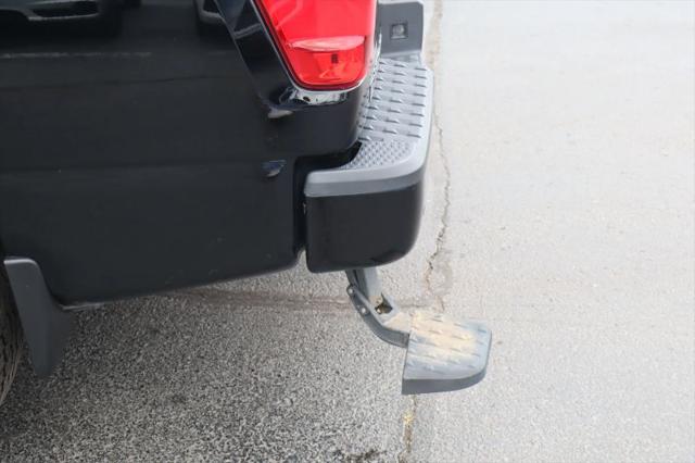 2021 Nissan Titan Crew Cab SV 4x2