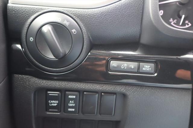 2021 Nissan Titan Crew Cab SV 4x2