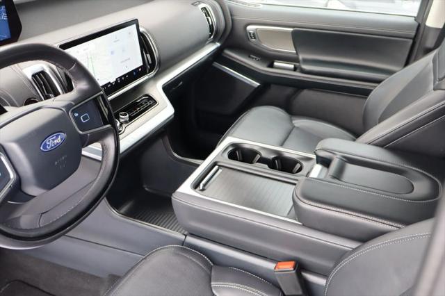 2025 Ford Expedition Platinum MAX