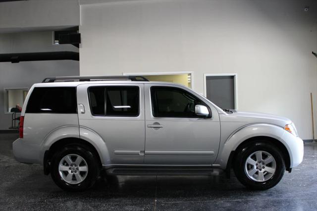 2009 Nissan Pathfinder SE