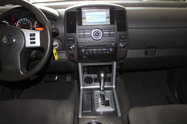 2009 Nissan Pathfinder SE