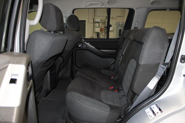 2009 Nissan Pathfinder SE