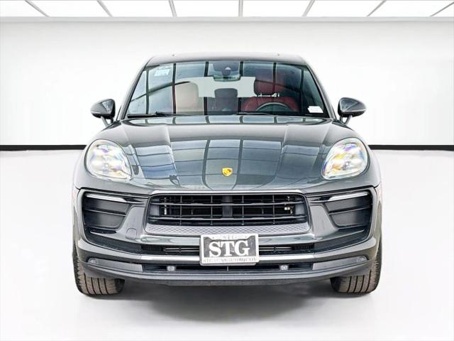 2022 Porsche Macan Base