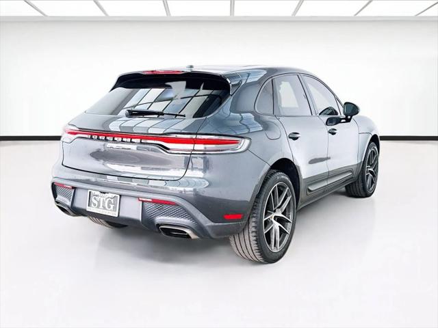 2022 Porsche Macan Base