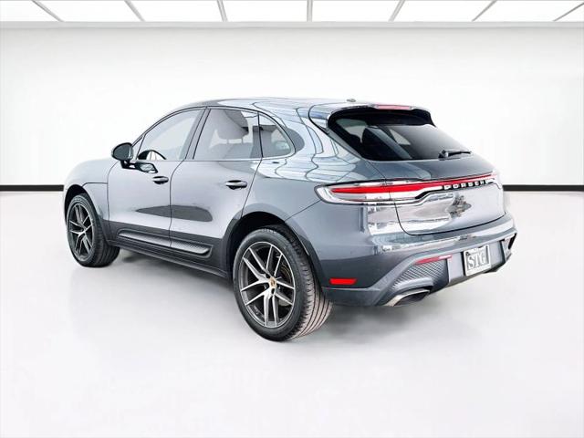 2022 Porsche Macan Base