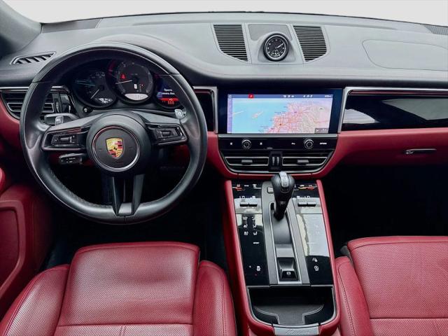 2022 Porsche Macan Base