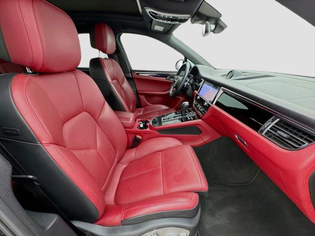 2022 Porsche Macan Base