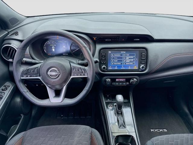 2022 Nissan Kicks SR Xtronic CVT