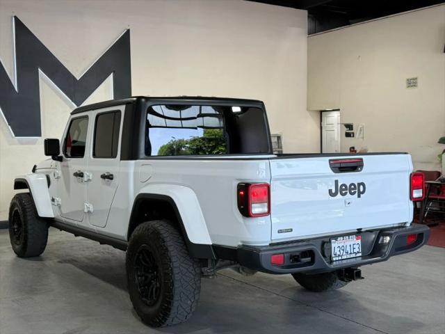 2021 Jeep Gladiator Sport
