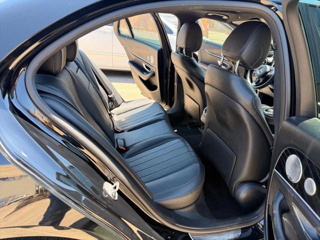 2017 Mercedes-Benz E-CLASS E 300 E 300