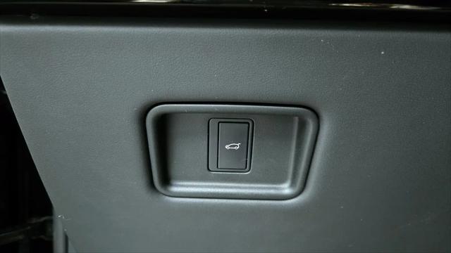 2023 Land Rover Range Rover Sport SE