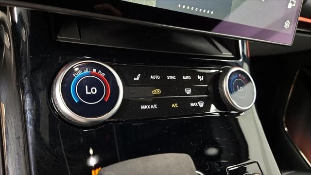 2023 Land Rover Range Rover Sport SE