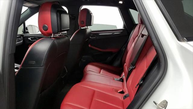 2021 Porsche Macan Macan
