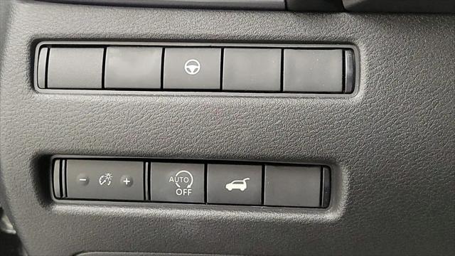 2023 Nissan Rogue SL FWD