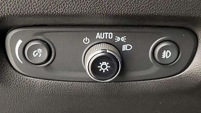 2021 Chevrolet Traverse AWD LT Leather