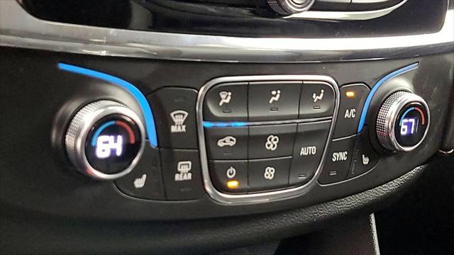 2021 Chevrolet Traverse AWD LT Leather