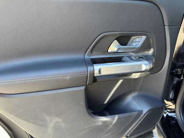2022 Mercedes-Benz GLB 250