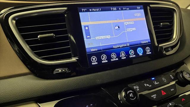 2017 Chrysler Pacifica Touring-L Plus