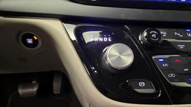 2017 Chrysler Pacifica Touring-L Plus
