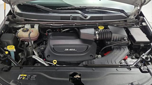 2017 Chrysler Pacifica Touring-L Plus