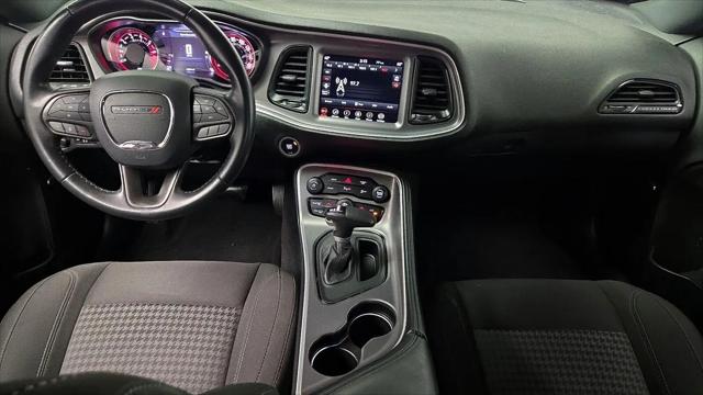 2022 Dodge Challenger SXT
