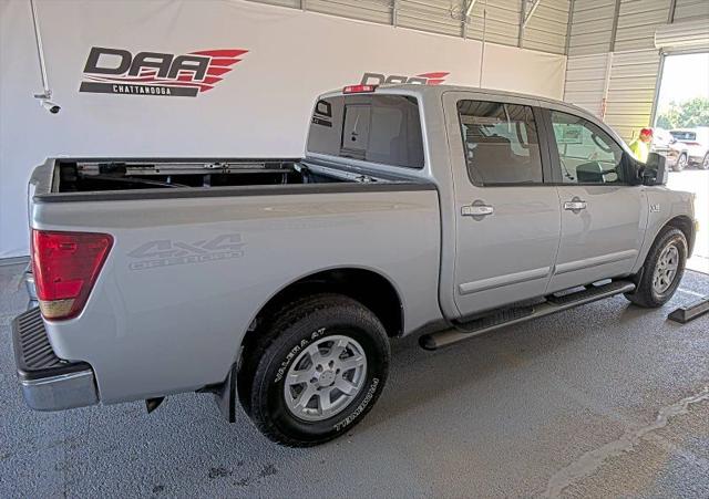2004 Nissan Titan SE