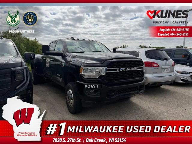 2022 Ram 3500 Big Horn Crew Cab 4x4 8' Box for sale in Oak Creek, WI